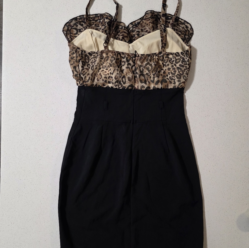 Ruby Rox Leopard Dress - Picture 8 of 9